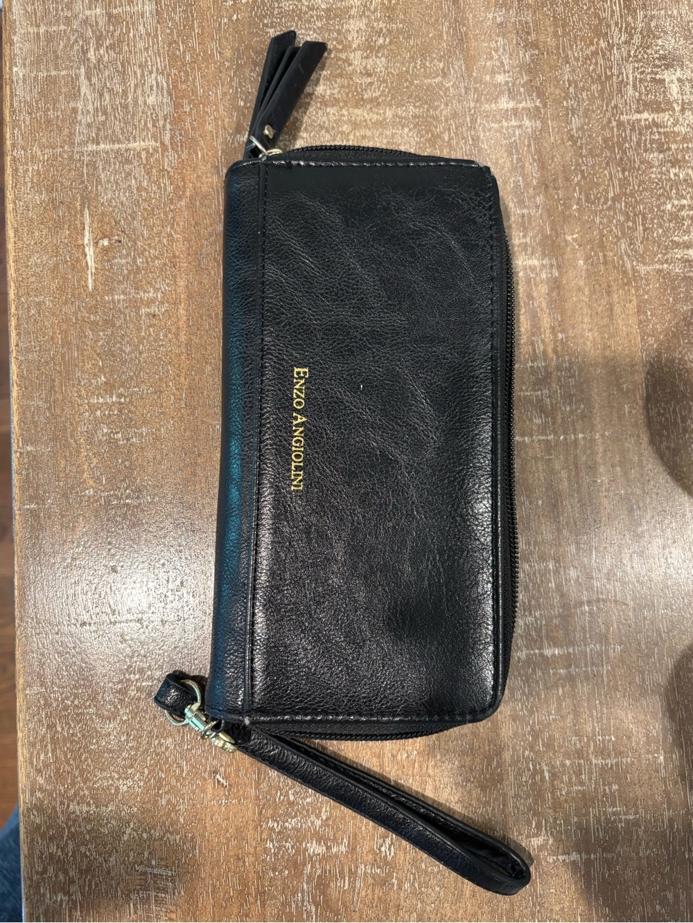 Enzo Angiolini Black Leather Zip Wristlet